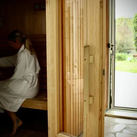 Guest house Les D'halatte 3*