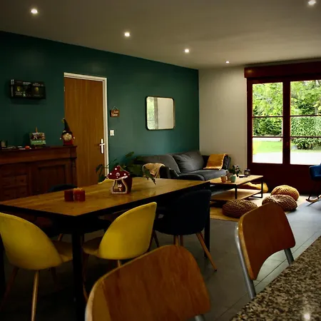 Les D'halatte Guest house *